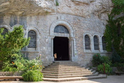 Photo entrée de la Grotte