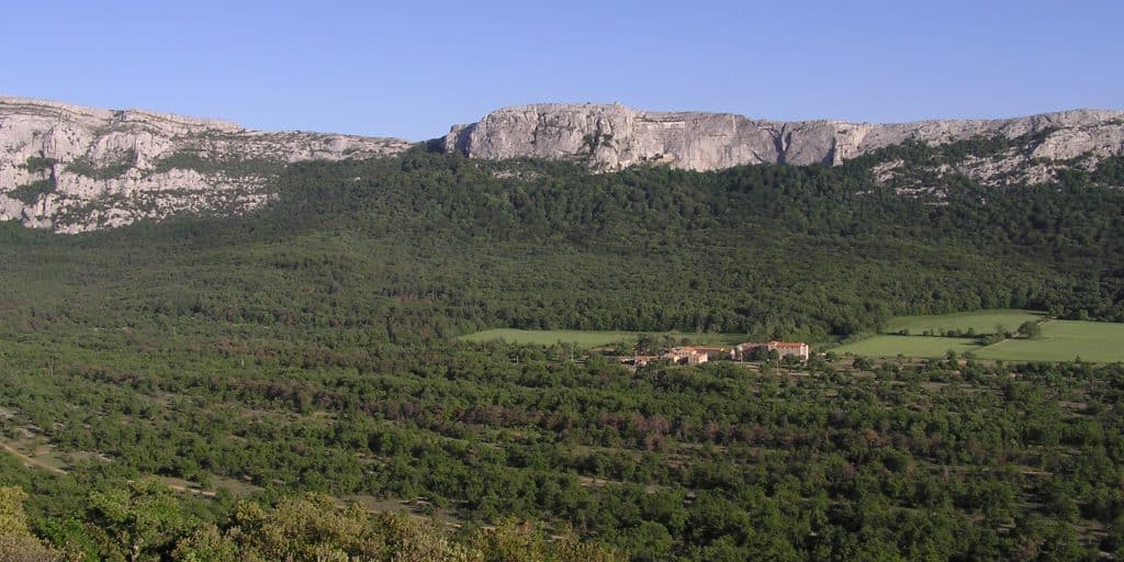 hostelleriemassifsaintebaume SainteBaume